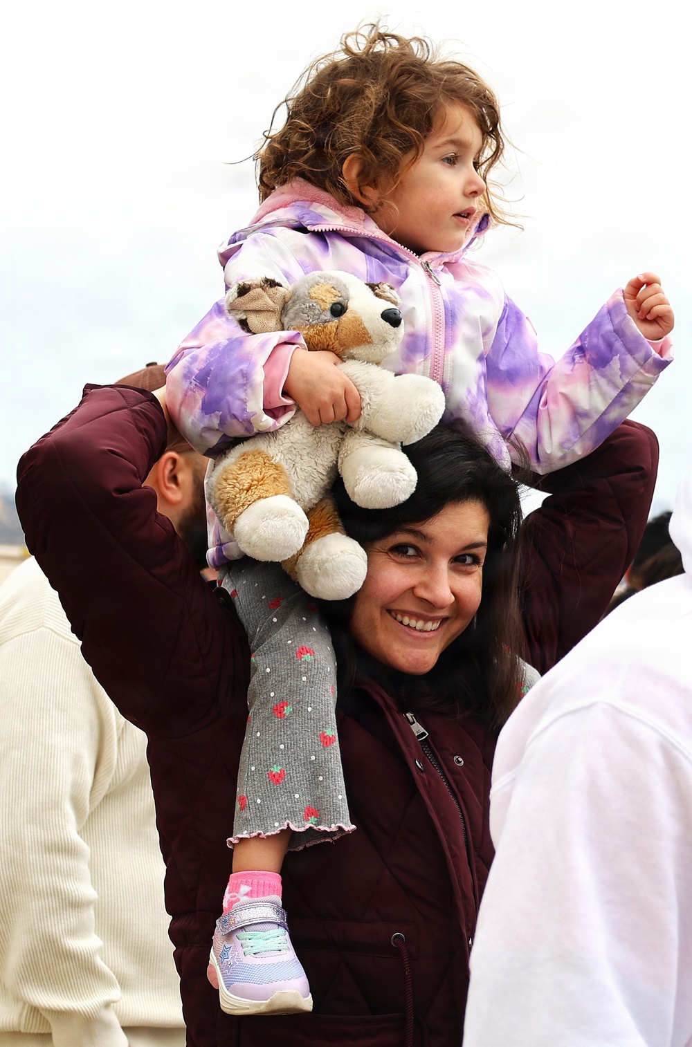 MACOMB-BASED ARMY NATIONAL GUARD ENGINEER UNIT COMPLETES MISSION IN MIDDLE EAST, RETURNS TO ILLINOIS