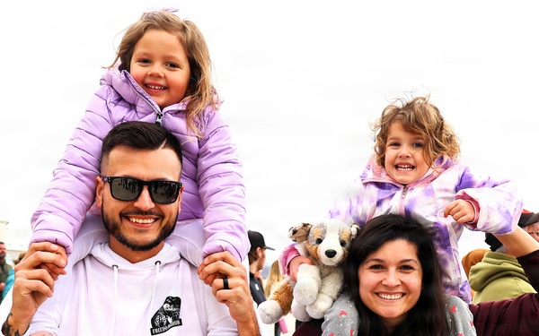 MACOMB-BASED ARMY NATIONAL GUARD ENGINEER UNIT COMPLETES MISSION IN MIDDLE EAST, RETURNS TO ILLINOIS