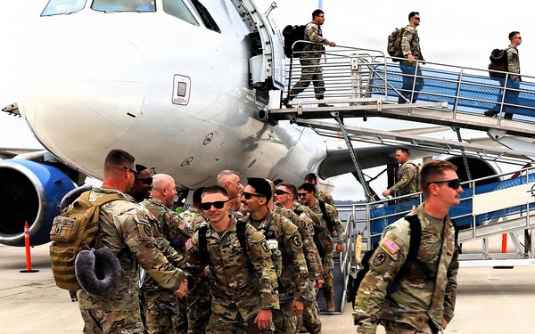 MACOMB-BASED ARMY NATIONAL GUARD ENGINEER UNIT COMPLETES MISSION IN MIDDLE EAST, RETURNS TO ILLINOIS