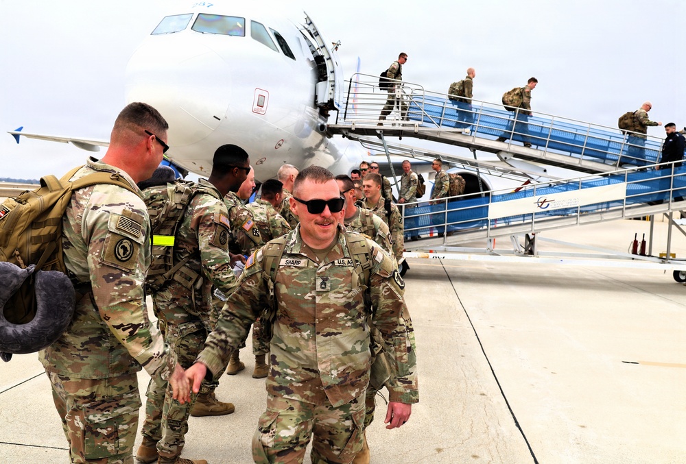 MACOMB-BASED ARMY NATIONAL GUARD ENGINEER UNIT COMPLETES MISSION IN MIDDLE EAST, RETURNS TO ILLINOIS