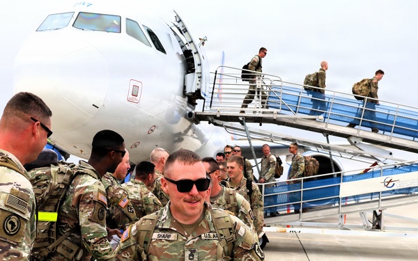 MACOMB-BASED ARMY NATIONAL GUARD ENGINEER UNIT COMPLETES MISSION IN MIDDLE EAST, RETURNS TO ILLINOIS