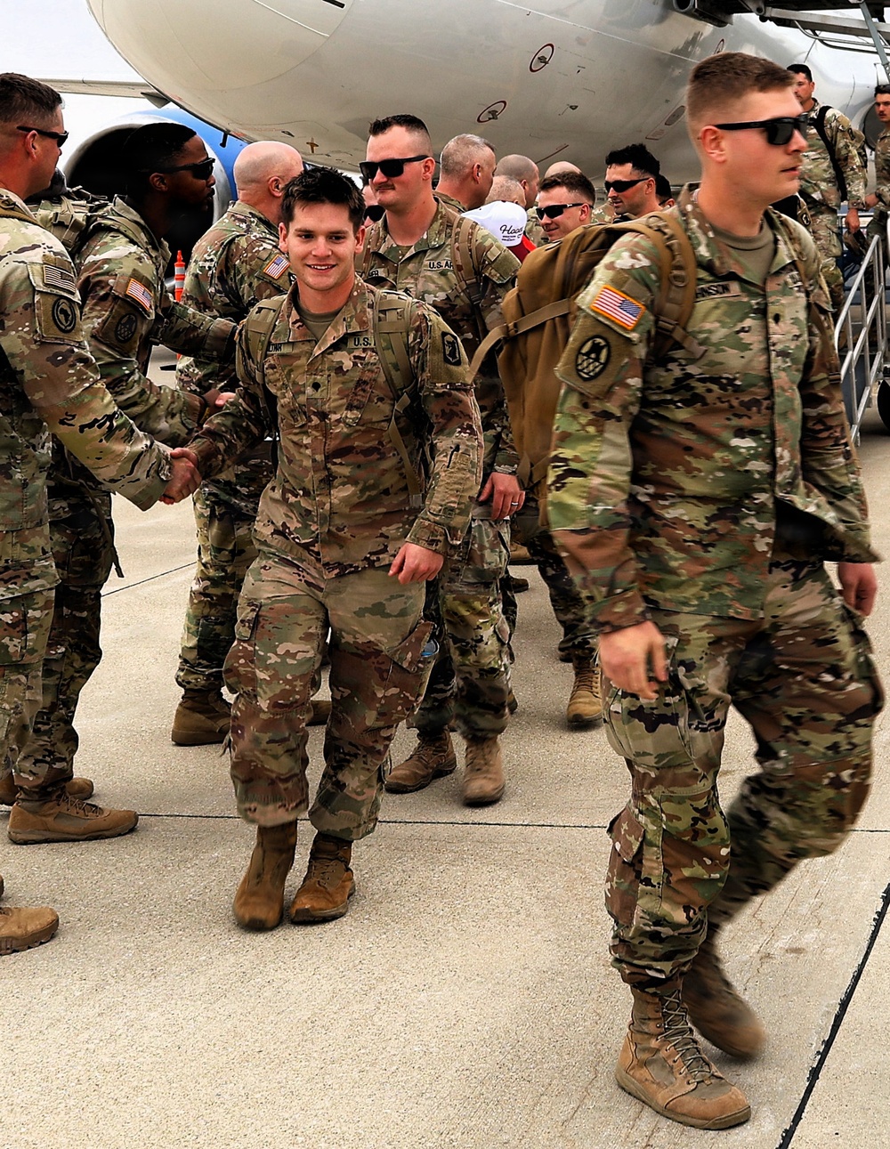 MACOMB-BASED ARMY NATIONAL GUARD ENGINEER UNIT COMPLETES MISSION IN MIDDLE EAST, RETURNS TO ILLINOIS