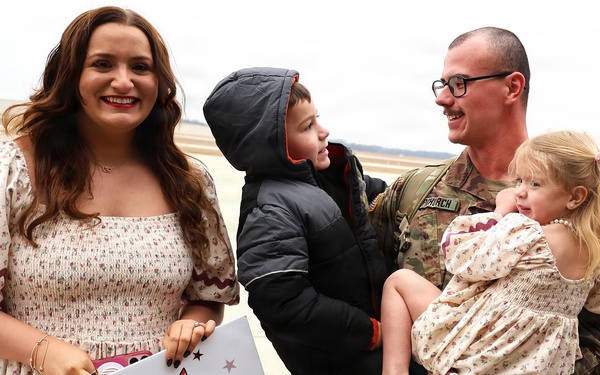 MACOMB-BASED ARMY NATIONAL GUARD ENGINEER UNIT COMPLETES MISSION IN MIDDLE EAST, RETURNS TO ILLINOIS