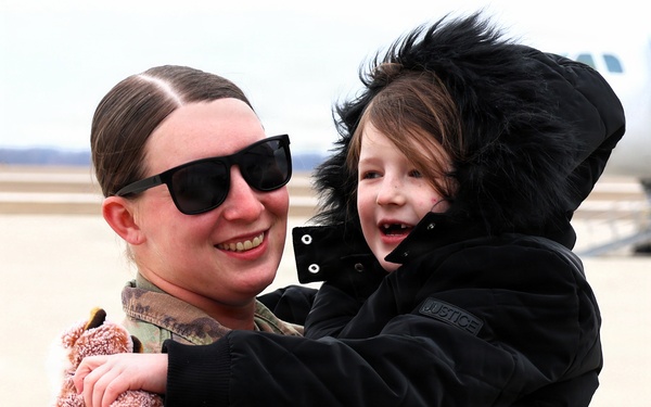 MACOMB-BASED ARMY NATIONAL GUARD ENGINEER UNIT COMPLETES MISSION IN MIDDLE EAST, RETURNS TO ILLINOIS