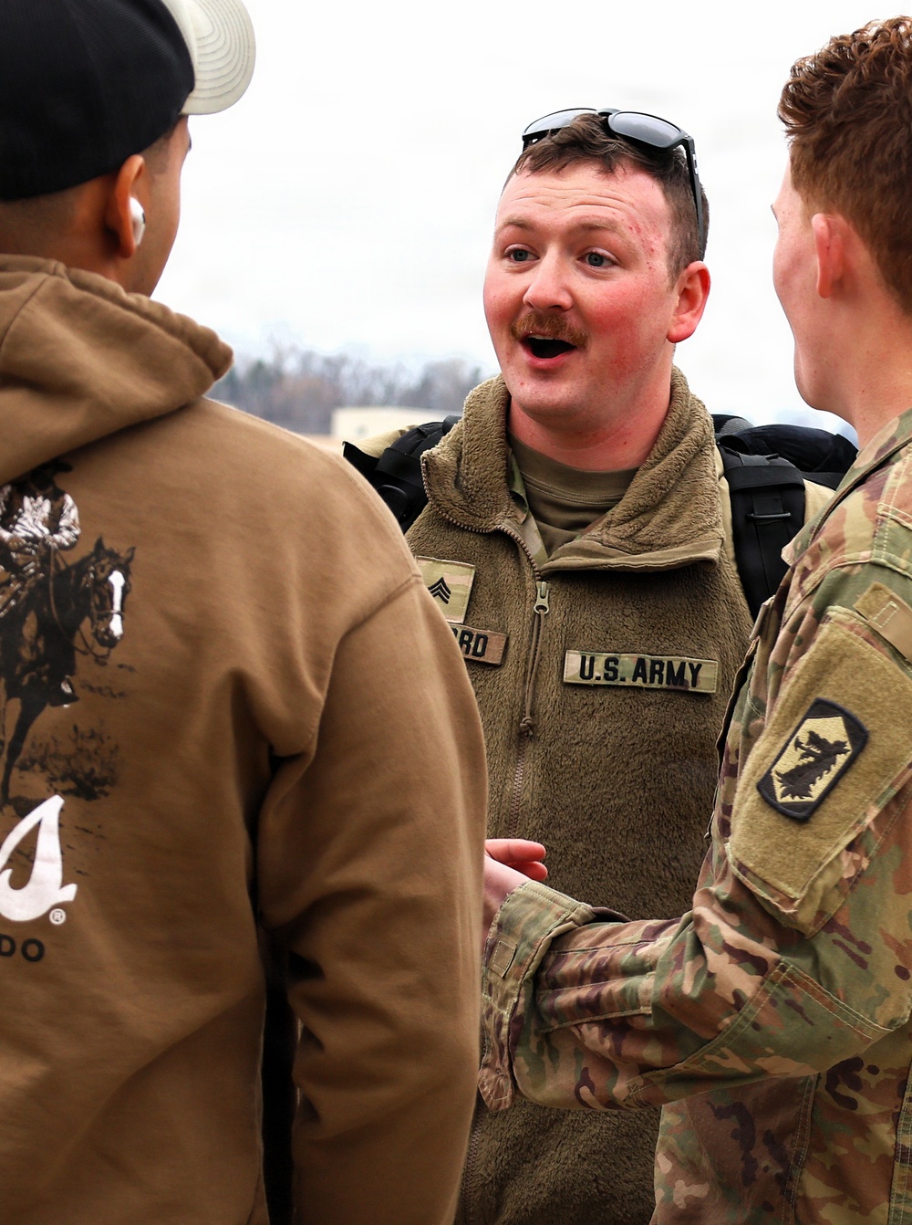 MACOMB-BASED ARMY NATIONAL GUARD ENGINEER UNIT COMPLETES MISSION IN MIDDLE EAST, RETURNS TO ILLINOIS
