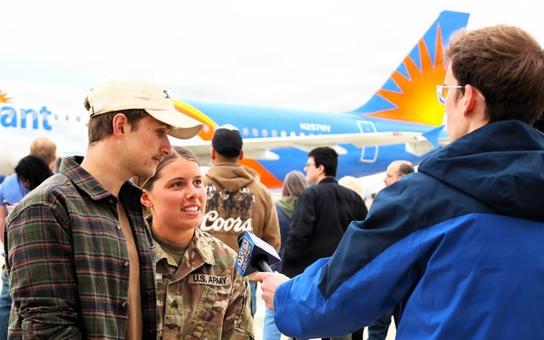 MACOMB-BASED ARMY NATIONAL GUARD ENGINEER UNIT COMPLETES MISSION IN MIDDLE EAST, RETURNS TO ILLINOIS