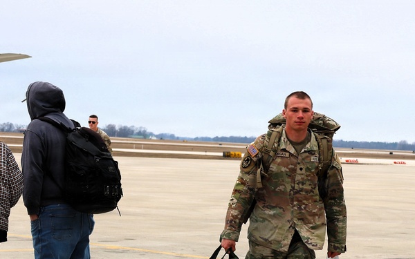 MACOMB-BASED ARMY NATIONAL GUARD ENGINEER UNIT COMPLETES MISSION IN MIDDLE EAST, RETURNS TO ILLINOIS