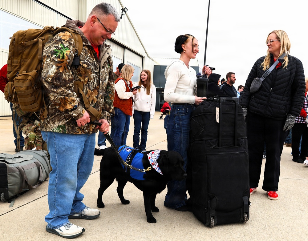 MACOMB-BASED ARMY NATIONAL GUARD ENGINEER UNIT COMPLETES MISSION IN MIDDLE EAST, RETURNS TO ILLINOIS
