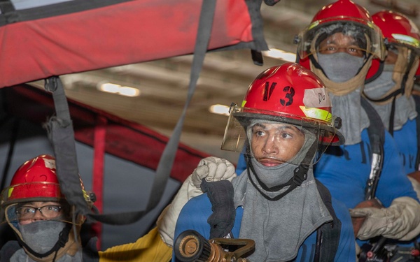 Abraham Lincoln Conducts Aviation Firefighting Drill