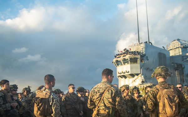 U.S. Marines assigned to Task Force Ashland Conduct Live-Fire Deck Shoot Aboard USS Ashland