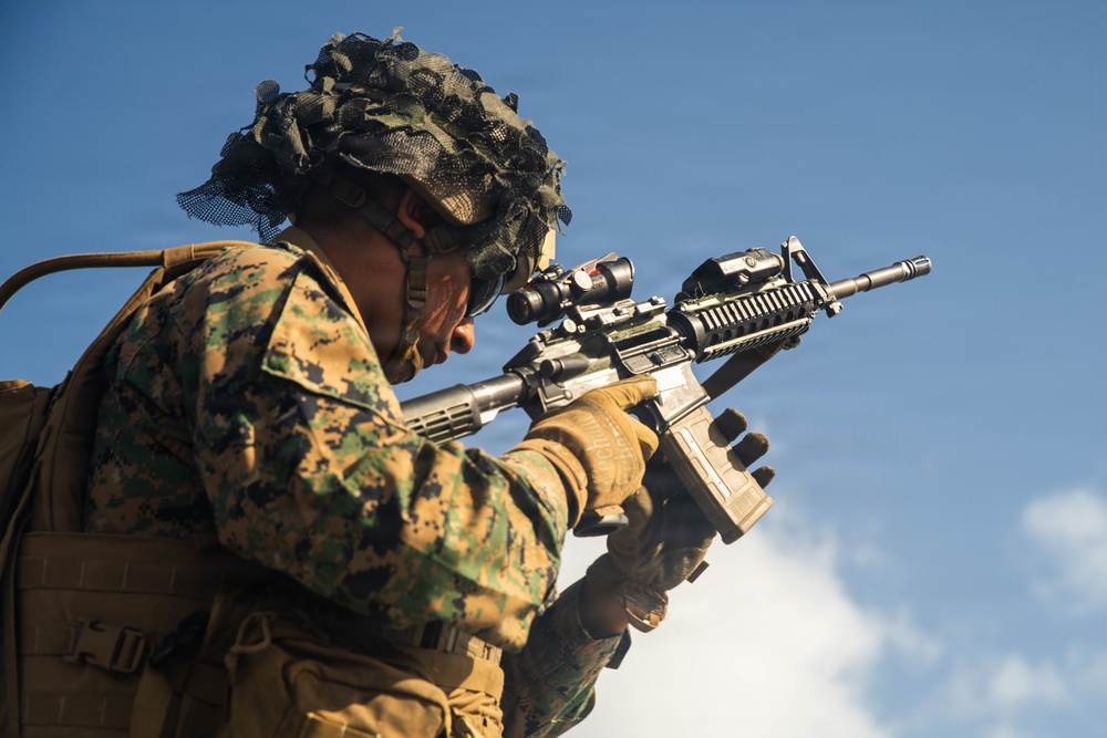U.S. Marines assigned to Task Force Ashland Conduct Live-Fire Deck Shoot Aboard USS Ashland