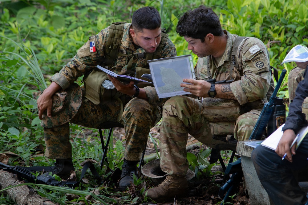 Jungle Operations Training Course - Panama: Jungle Waterborne Ops and Land Navigation