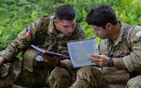 Jungle Operations Training Course - Panama: Jungle Waterborne Ops and Land Navigation