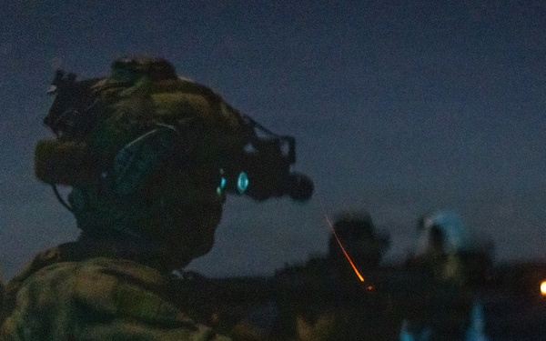 22ND MEU (SOC) | MSRT and MSPF Conduct Deck Shoot Aboard USS Fort Lauderdale