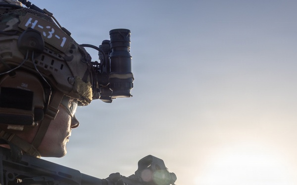 22nd MEU(SOC) | MSRT and MSPF Conduct Deck Shoot Aboard USS Fort Lauderdale