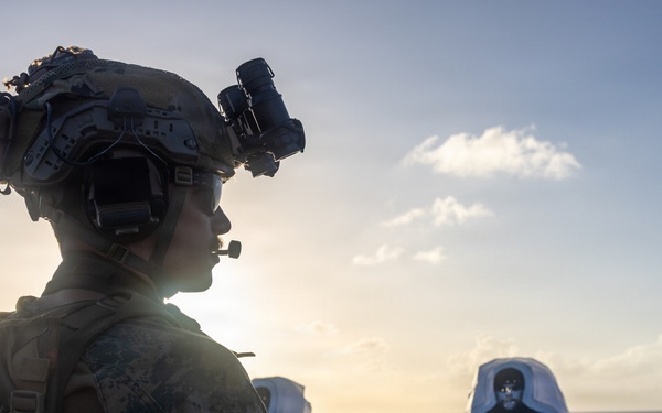 22nd MEU(SOC) | MSRT and MSPF Conduct Deck Shoot Aboard USS Fort Lauderdale