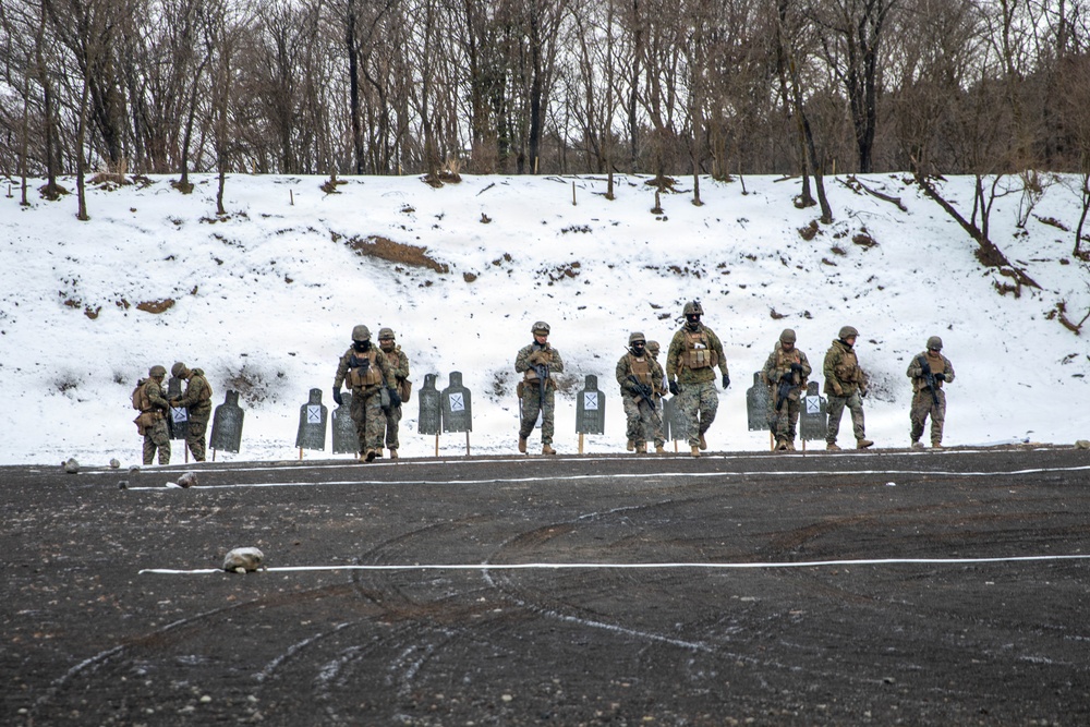 Marine Wing Support Squadron 171 trains at Mount Fuji