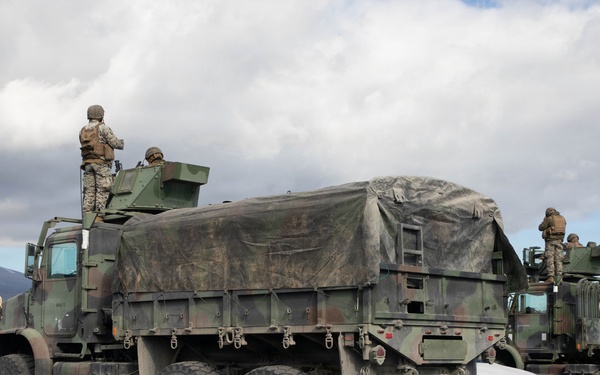 Marine Wing Support Squadron 171 trains at Mount Fuji