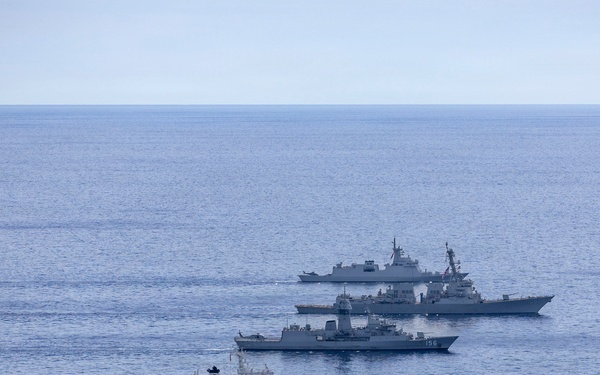 U.S., the Philippines and Australia Conduct Maritime Cooperative Activity 26-2.1