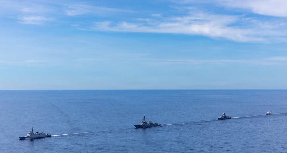 U.S., the Philippines and Australia Conduct Maritime Cooperative Activity 26-2.1