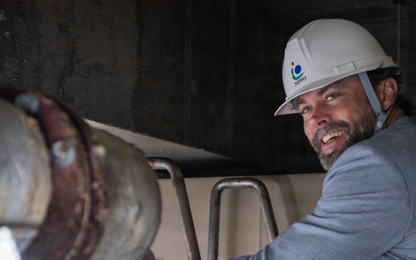 USecAF Visits Yokota Air Base