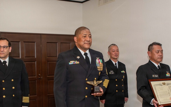 JMSDF Presents Letter of Commendation to CMC Leonard Anderson