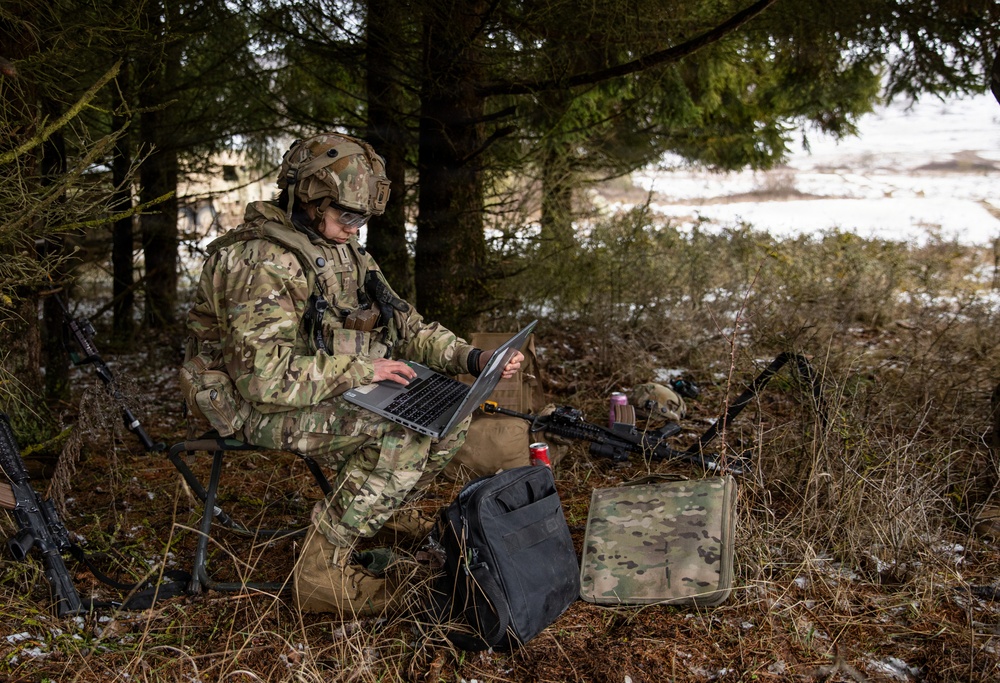 U.S. Army 1st Lt. Alfaro Fills Out Casualty Reports During Combied Resolve 26-05