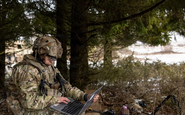 U.S. Army 1st Lt. Alfaro Fills Out Casualty Reports During Combied Resolve 26-05