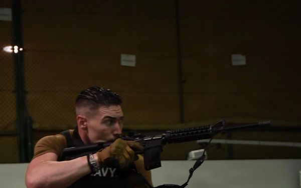 NSF Bahrain Train on Gun Range Simulator