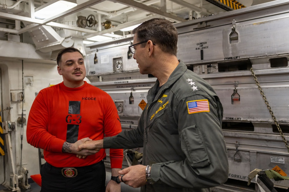 Vice Adm. Gumbleton Visits USS George H.W. Bush