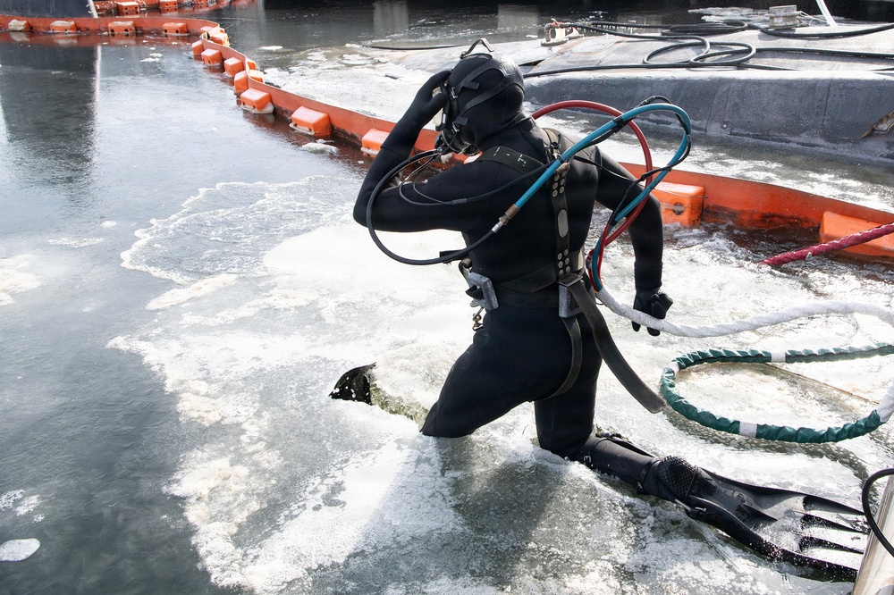 NSSF Divers Start Work