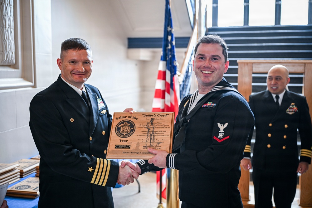 Lake County Navy League Awards Great Lakes Sailors of the Year
