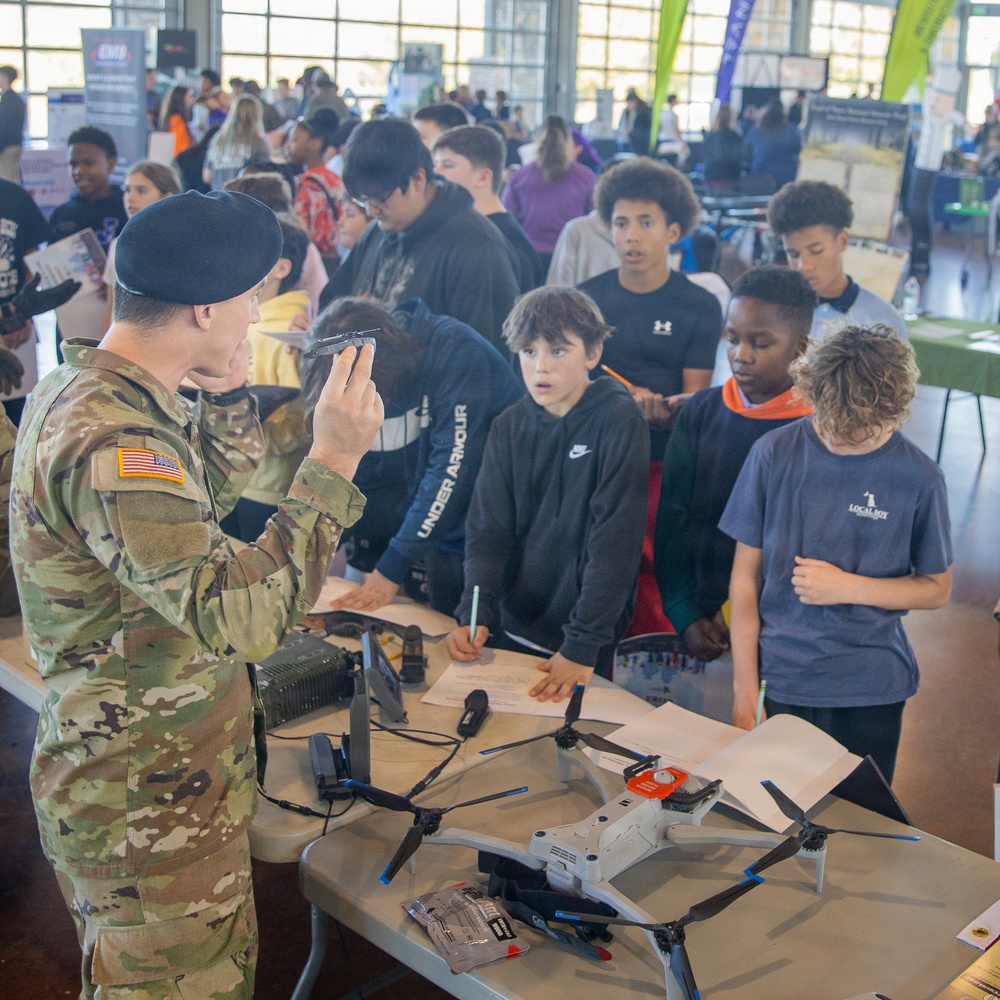 1-506th Infantry Participates in Career Exploration Event in Clarksville