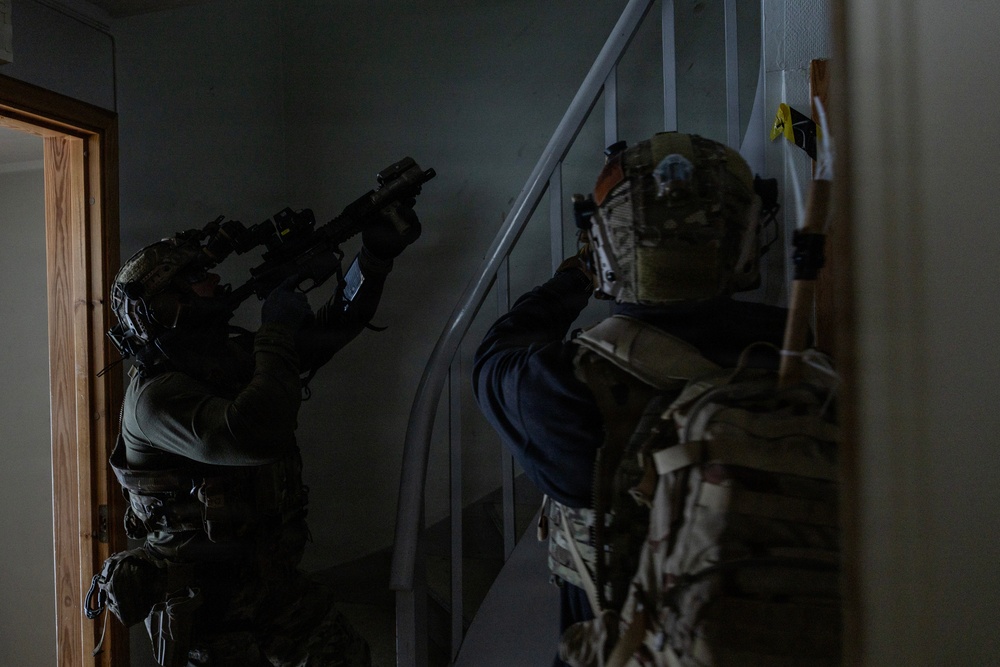 Arctic Specialist 2026 - EODMU EIGHT