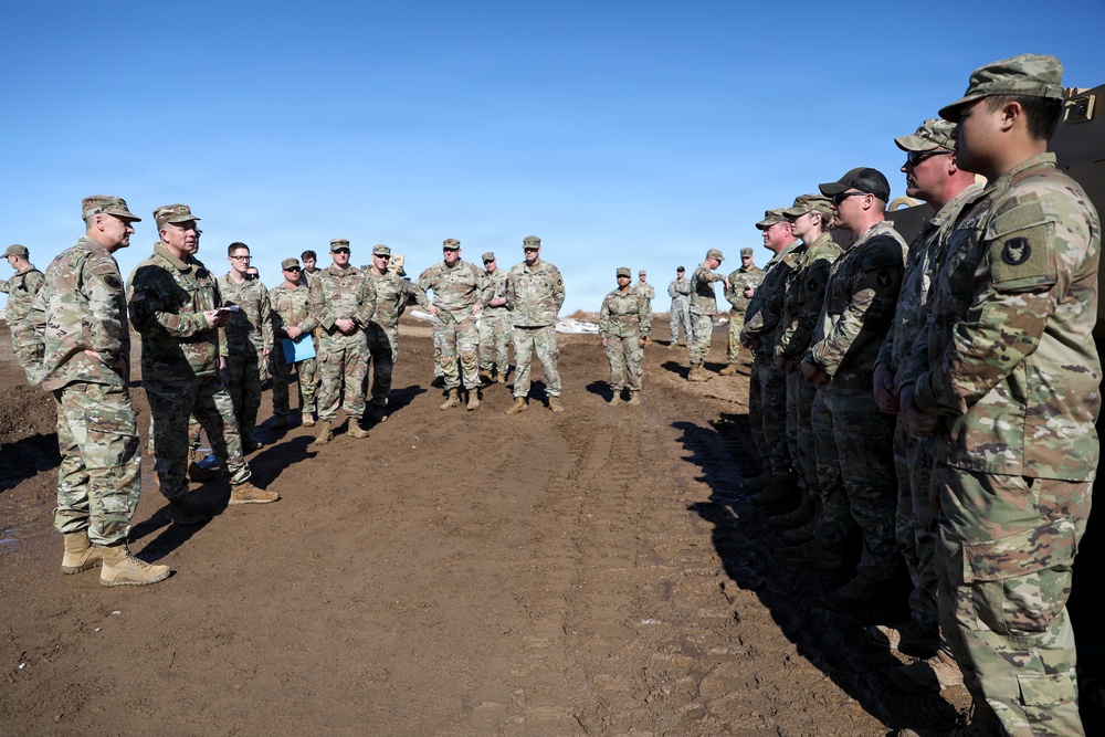 Nordhaus visits 34th Infantry Division during annual training