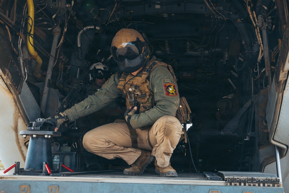 CLB-7 and 4th LEB Conduct LCE FWD Movement Training During SLTE 1-26