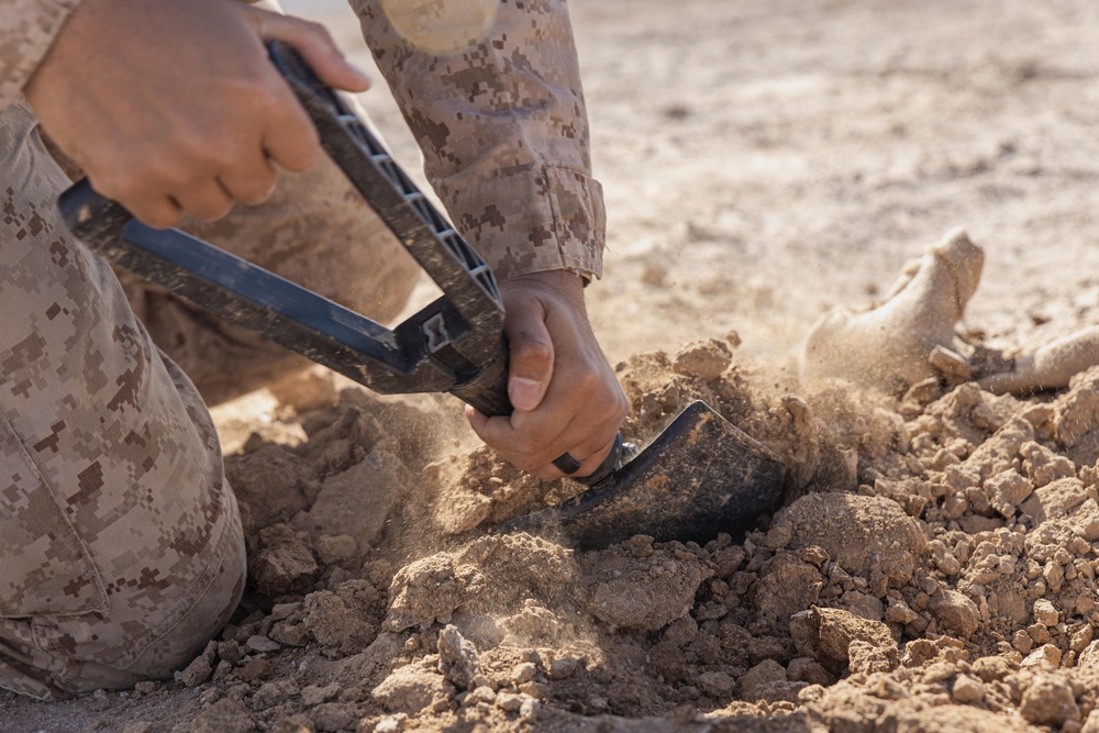 MWSS-272 conducts a FARP during SLTE 1-26