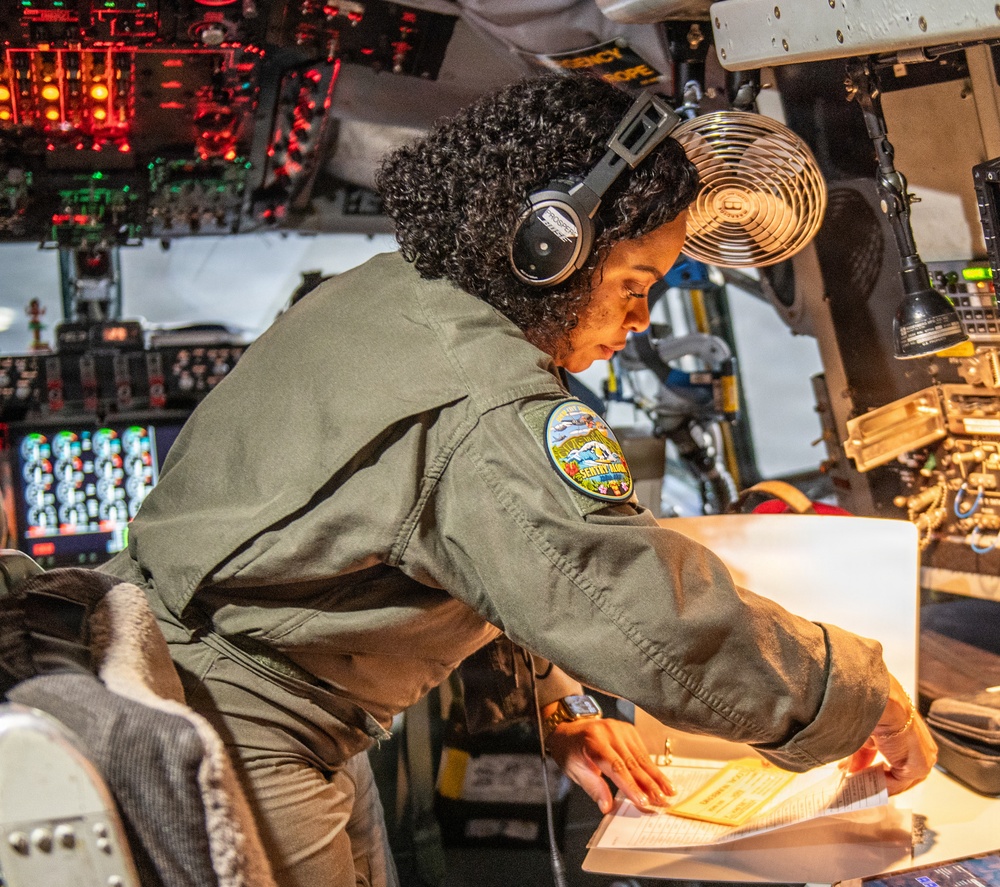In-Flight Refueling Operations During Sentry Aloha 26-1