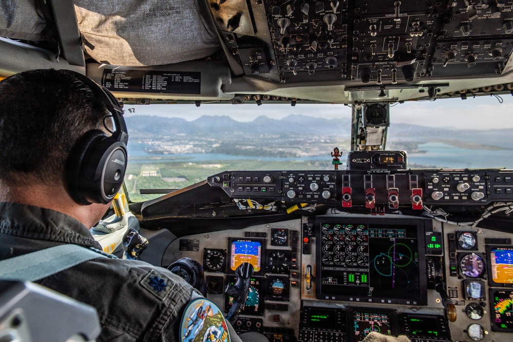 In-Flight Refueling Operations During Sentry Aloha 26-1