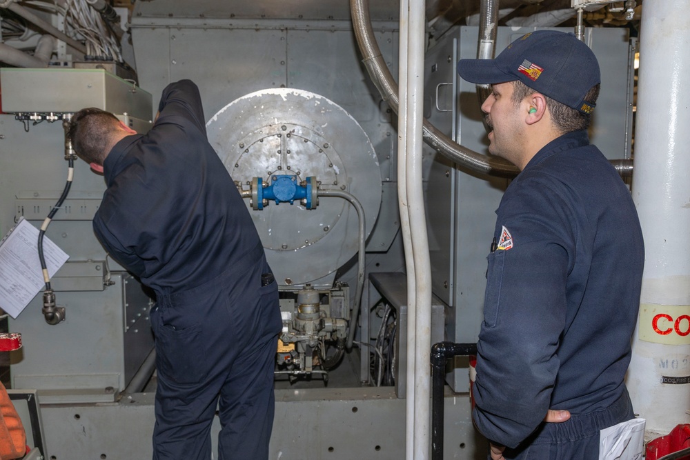 USS Bulkeley (DDG 84) Sailors perform maintenance in the engineering room, Jan. 27, 2026