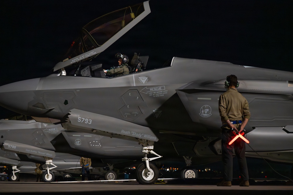Red Flag-Nellis 26-1 Tyndall AFB F-35s at night.