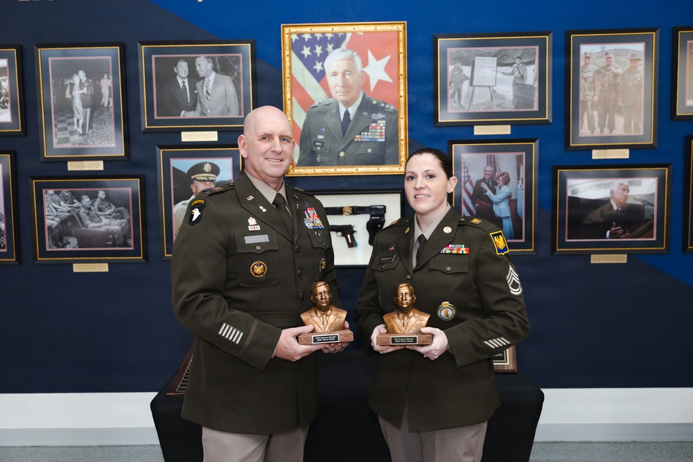 Army National Guard presents inaugural Lt. Gen. Herbert R. Temple Jr. Leadership Award