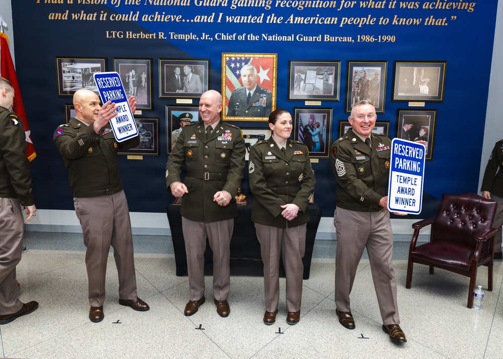 Army National Guard presents inaugural Lt. Gen. Herbert R. Temple Jr. Leadership Award