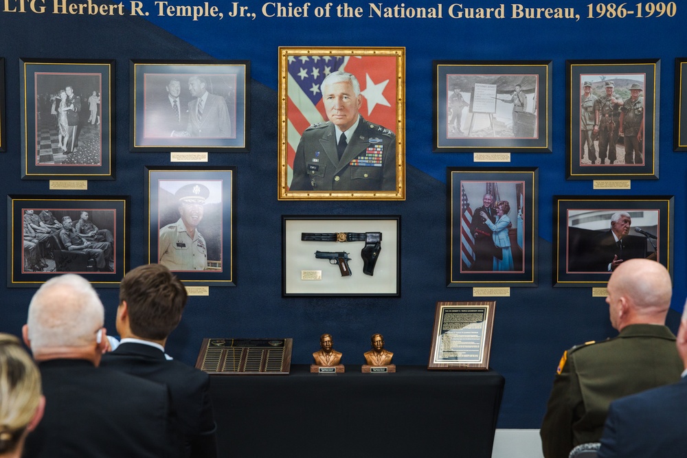 Army National Guard presents inaugural Lt. Gen. Herbert R. Temple Jr. Leadership Award