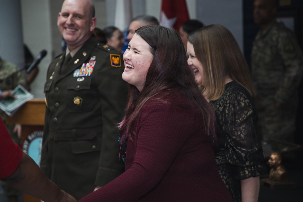 Army National Guard presents inaugural Lt. Gen. Herbert R. Temple Jr. Leadership Award