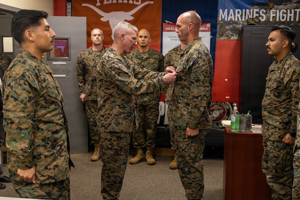 The 39th Commandant of the Marine Corps Visits MCRD San Diego