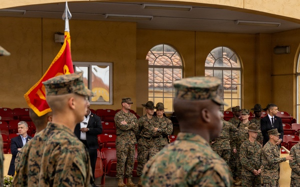 The 39th Commandant of the Marine Corps Visits MCRD San Diego