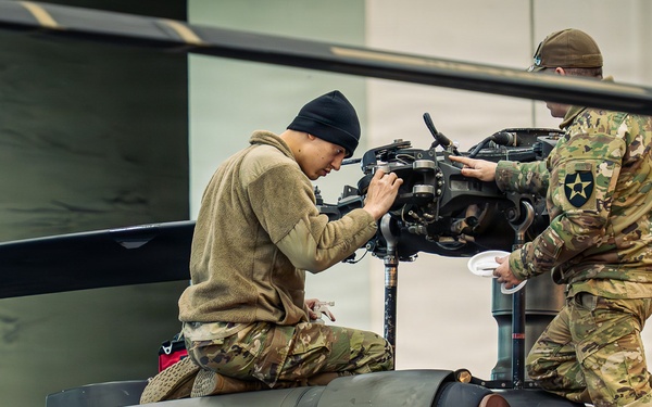 2CAB Maintainers Conduct UH-60 Black Hawk Maintenance