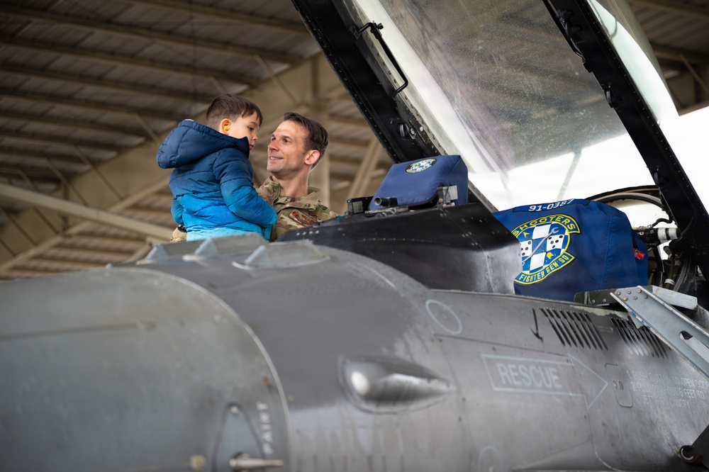 20th Fighter Wing Hosts Bring Your Child to Work Day
