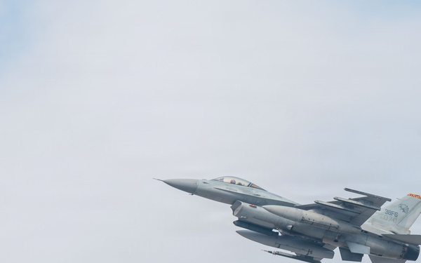 Buddy Squadron 26-2 enhances interoperability at Osan